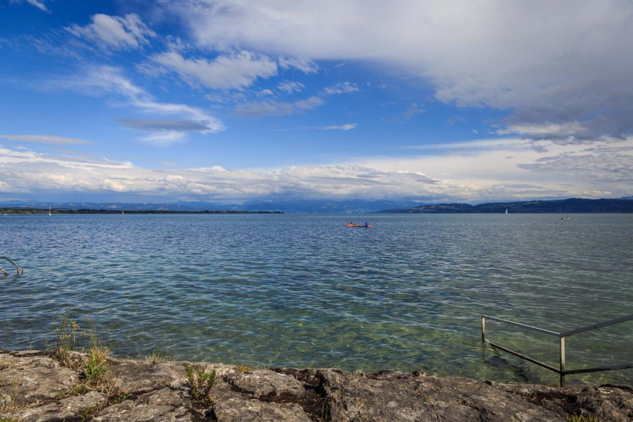 Auszeit Apartment Lakeside Mit Privatstrand Friedrichshafen Luaran gambar